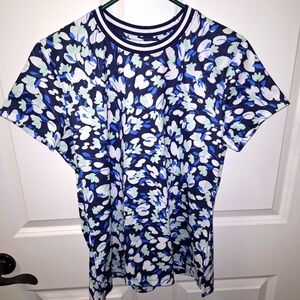 Lady Hagen ladies golf shirt in a size. It's pre-loved and in excellent conditio